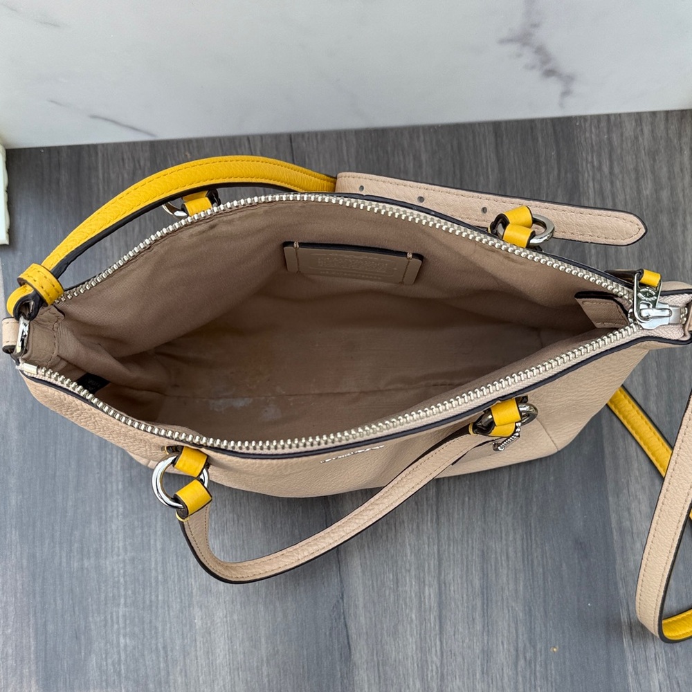 Coach Cream and Yellow Shoulder Bag - Picture 8 of 10